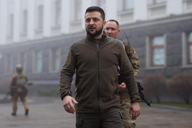 Eksplozije odjekuju Krimom, Zelenski poziva civile da bježe.