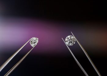 Dijamanti i hrđa na granici Zemljine jezgre i plašta