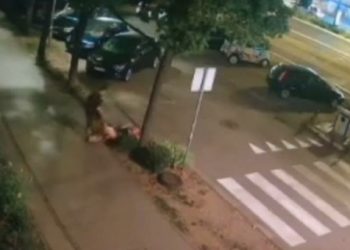 Jeziva scena na Novom Beogradu: Mladić vukao djevojku po betonu