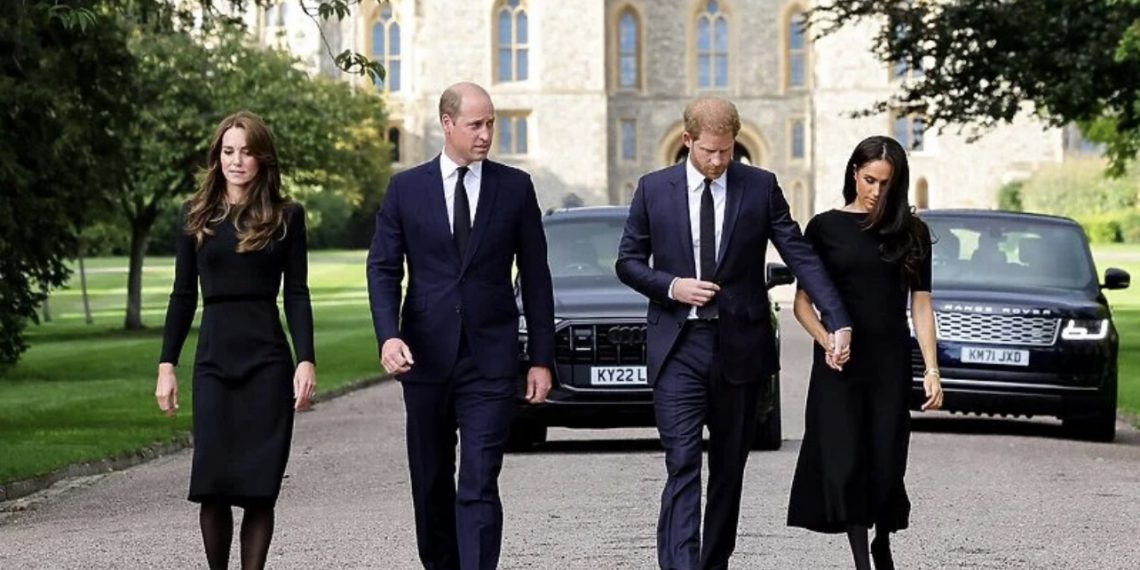 William i Kate iznenadili zajedničkim pojavljivanjem s Harryjem i Meghan u Windsoru