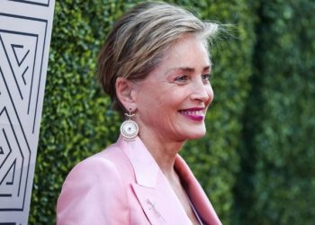 Sharon Stone: “Prekinula sam sa svojim mlađim dečkom jer je od mene zahtijevao da idem na botoks””
