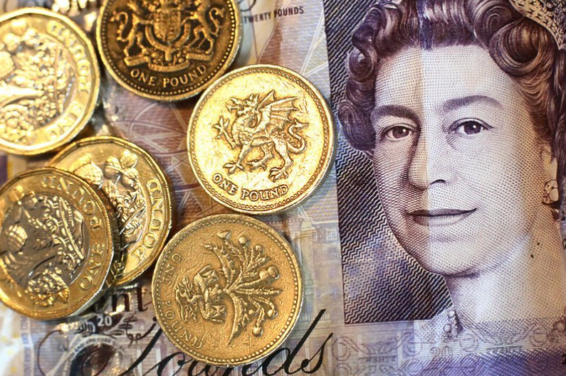 Šta se sve mijenja u Velikoj Britaniji nakon kraljičine smrti: Riječi državne himne, izgled novčanica…