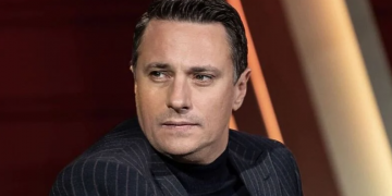 Snima se srbijanska verzija serije “Svi vole Raymonda”, Andrija Milošević u glavnoj ulozi