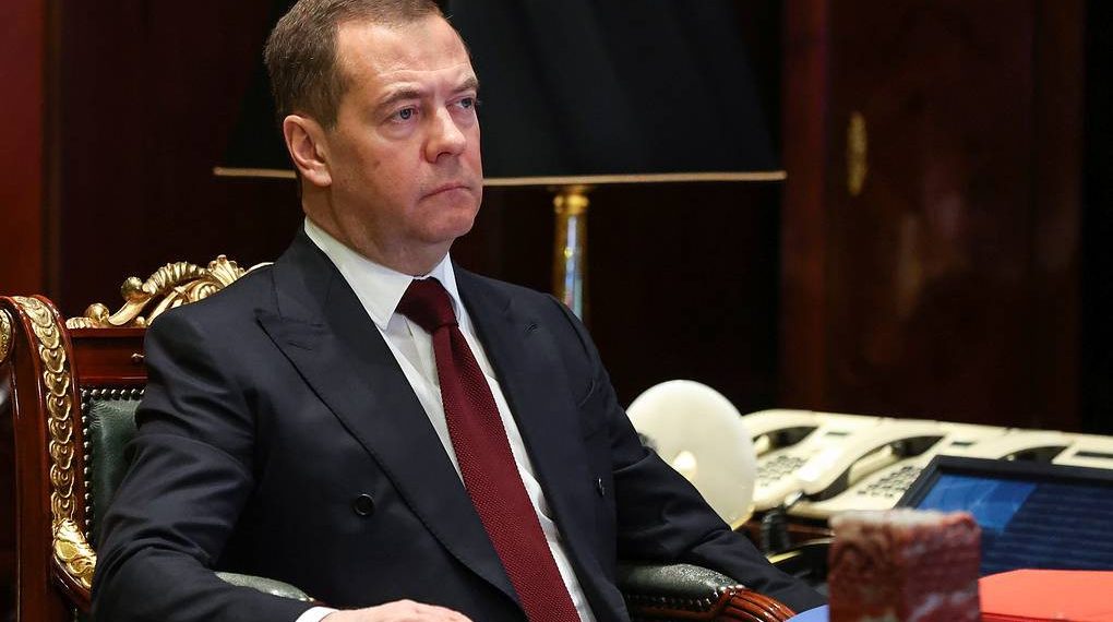 Medvedev: Skracuju mi izjave o nuklearnoj bombi pa poslusajte…