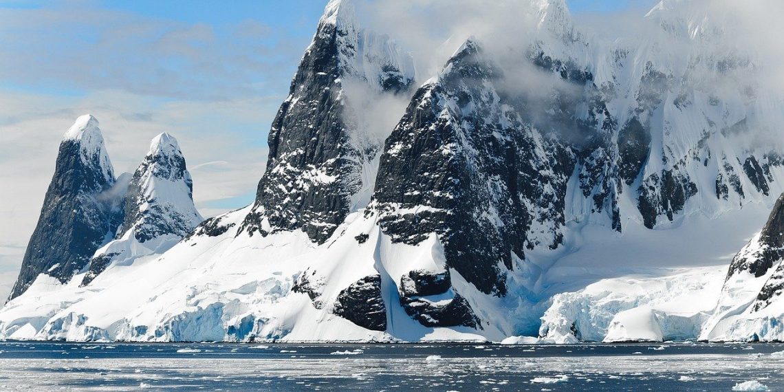 Podaci o odgovoru antarktičkog ledenog pokrivača na klimatske cikluse pronađeni u uzorcima stijena