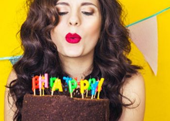 Puhanje svjećica na torti povećava broj bakterija za 1400 posto