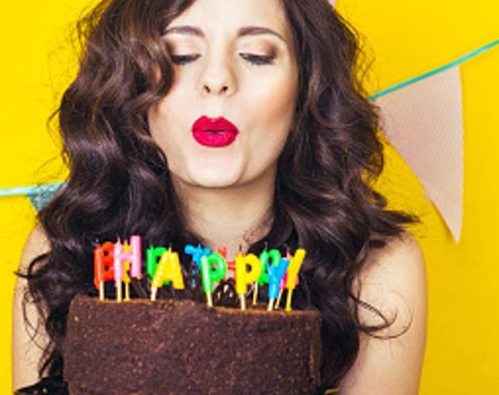 Puhanje svjećica na torti povećava broj bakterija za 1400 posto