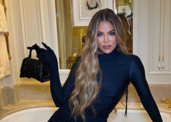 Khloe Kardashian bila na hitnoj operaciji: Uklonili joj tumor s lica