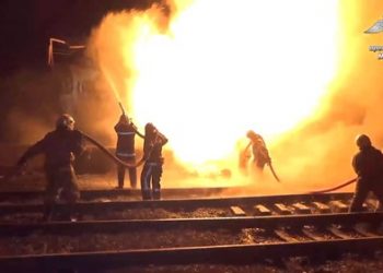 U Donjecku eksplozija vlaka. Gori i luka u Azovskom moru.  Krimski most propada na tri djela.