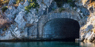 TITOVA SKROVIŠTA NA OTOCIMA