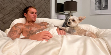 BIEBER VOLI UDOMLJAVATI PSE I MAČKE