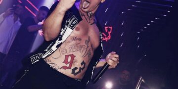 DESINGERICA: DOZVOLIO BI DA MOJOJ KĆERKI PLJUNU USTA!