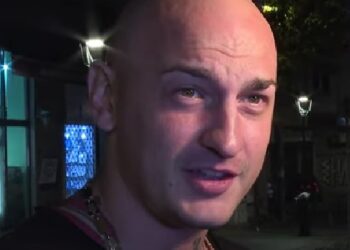 DESINGERICU ŠALJU U VOJSKU