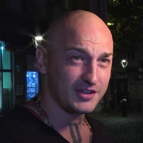 DESINGERICU ŠALJU U VOJSKU