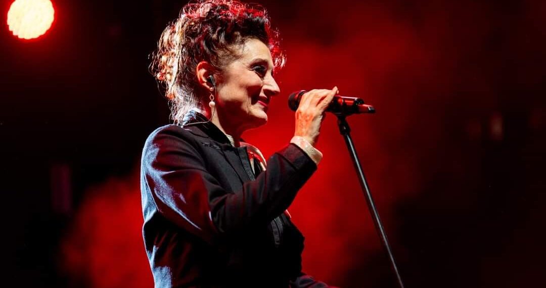 Doris Dragović je probio Tedi Spalato dok su još radili u pošti.