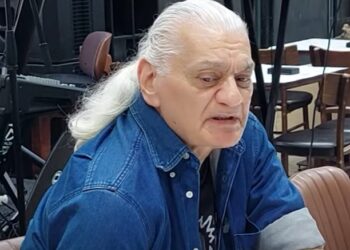 JELI PRAVEDNO DA SKLADATELJI RUŠE PJEVAČE I DA SU IZNAD PJEVAČA?