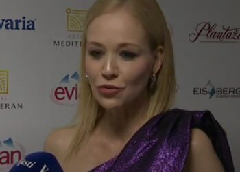 JELENA ROZGA: NE BI NIKADA NA EUROVIZIJU I MRZIM SNIMATI SPOTOVE!