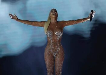 Karleuša bi snimila duet sa Rozgom, Senidah, Desingericom i Vesnom Zmijanac…..