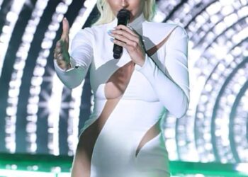 KADA JE KARLEUŠA SHVATILA DA JOJ NISU SVI NEPRIJATELJI