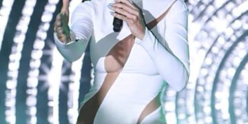 KADA JE KARLEUŠA SHVATILA DA JOJ NISU SVI NEPRIJATELJI