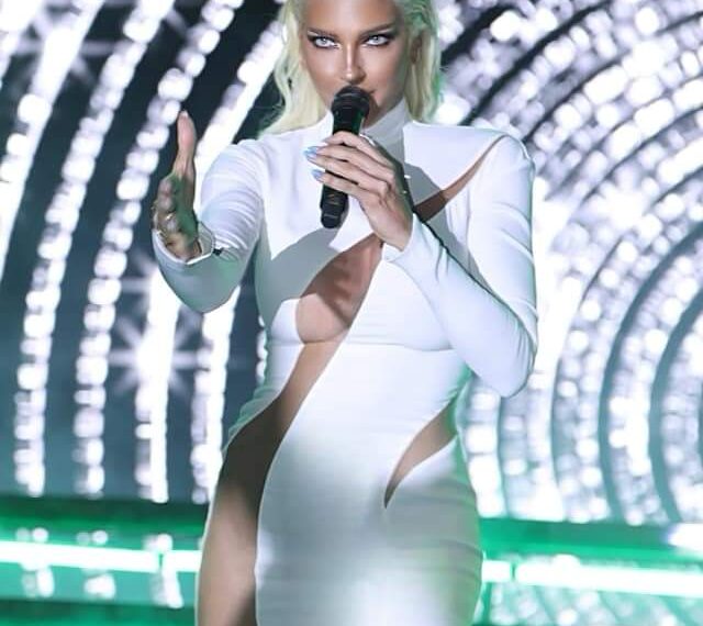 KADA JE KARLEUŠA SHVATILA DA JOJ NISU SVI NEPRIJATELJI