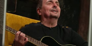 ZNAČI MI ŠTO ME POTAPŠAO TOMA A O GODINAMA NE PRIČAM