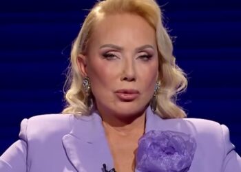BRENA NIJE STIGLA PJEVATI TITU. ONA JE PJEVALA ZA VRIJEME ŽALOSTI KADA SU SVI PLAKALI.
