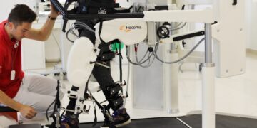 NAJSKUPLJA ROBOTSKA KLINIKA PODIŽE IZ KOLICA. SIROMAŠNI NEMAJU PRISTUP.