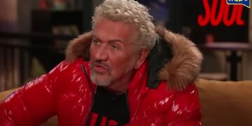 MACA: POGLEDAJ ŠTA PADA SA NEBA! JESAM LI JA MAMU VAM JEB… TEORETIČAR?