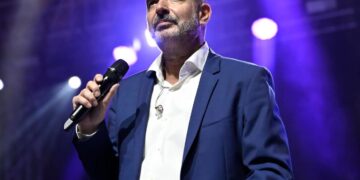 Dražen Zečić nakon pauze još uvijek snažno puni dvorane!