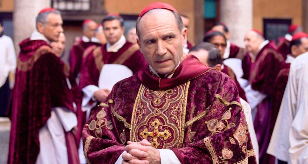 Film KONKLAVA isprepadao crkvu. Iako je fikcija, jasno odražava sadašnjost