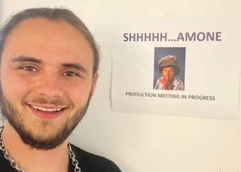 Prepoznajete li sina slavnog pjevača – Sada radi na biografskom filmu svoga slavnog oca!