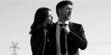 Vojin Ćetković oteo novinarki mobitel i bacio ga na pod ispred Urgentnog centra u Beogradu