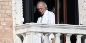 Legenda Rolling Stonesa snimljena kako s obitelji uživa na Jadranu