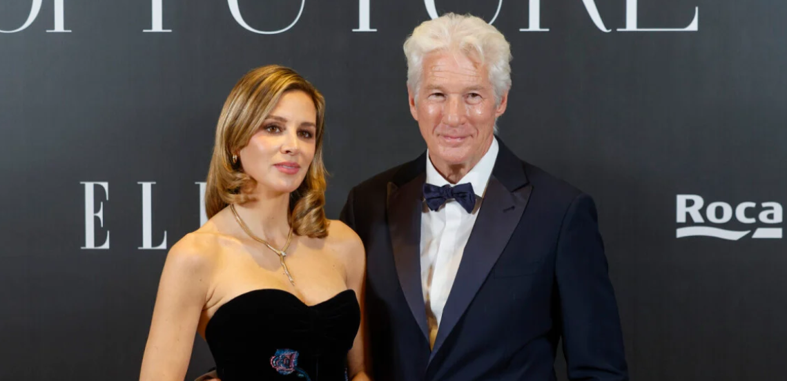 Richard Gere pozirao u dobrom raspoloženju s 33 godine mlađom suprugom na svečanosti u Madridu