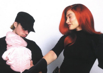 Objavili obiteljsku fotografiju: Justin i Hailey Bieber prvi put pozirali sa sinom