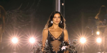 Za ovo moraš imati petlju i stas: Irina Shayk u potpuno providnoj haljini mamila poglede u Milanu