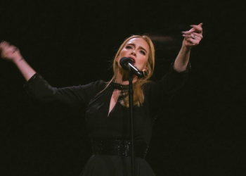 Adele planira nastaviti s koncertima? Za jedan nastup mogla bi zaraditi i do pet miliona funti
