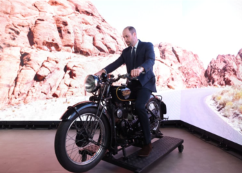 Princ William uživao u virtuelnoj vožnji motora pustinjom Arizone: Prisjetio se stare ljubavi prema brzoj vožnji