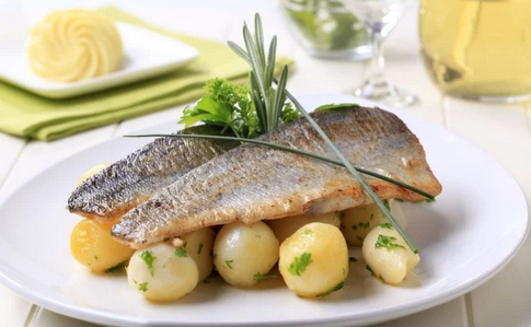 Evo kako da se riješite mirisa ribe iz kuhinje