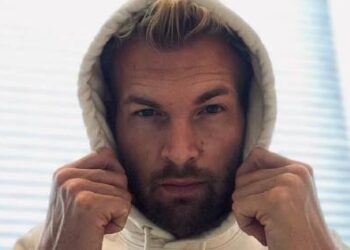 Ruben je otkrio da je svatko sa svakim a mogu i grupno?