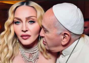 Madonna objavila AI fotografije u zagrljaju s papom i poručila: Lijepo za vidjeti