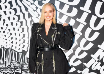 Jelena Rozga na prvom od čak sedam zakazanih koncerata u Beogradu završila u suzama: “Tresem se”