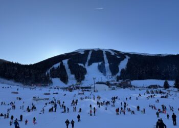 Bjelašnica blista tokom posljednjeg vikenda 2024. godine, skijaši uživaju na brojnim stazama