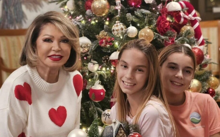 Pogledajte kako izgleda okićen dom Nede Ukraden u Beogradu: Izdvaja se jedan detalj!