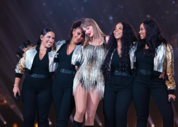 Taylor Swift svoj tim nagradila sa skoro 200 miliona dolara po završetku turneje