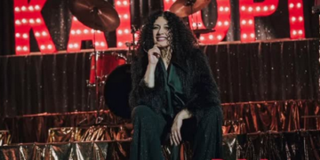 Kaliopi za novogodišnje praznike obradovala publiku spotom za pjesmu “Daj, daj mi daj”