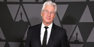 Richard Gere otkrio da je skoro odbio ulogu Edwarda Lewisa koja ga je proslavila