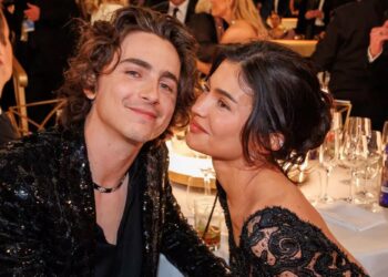 Usred glasina o prekidu Timothée Chalame i Kylie Jenner viđeni zajedno: On joj čuva leđa!