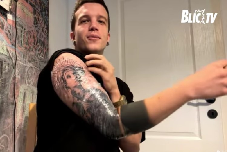 Baby Lasagna se cijeli istetovirao a možete misliti koju sveticu…